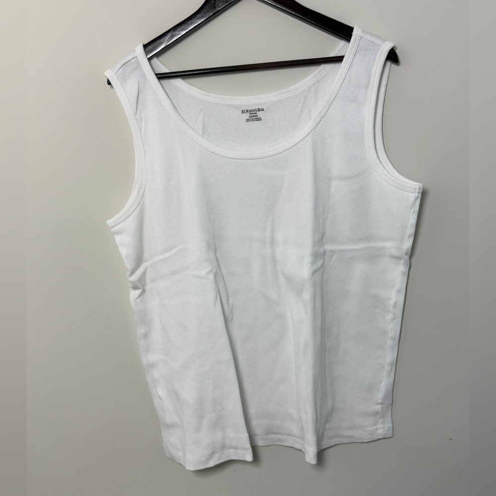 St. John’s Bay Women’s White Ribbed Tank Top